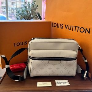 New & Authentic Louis Vuitton Taigarama Outdoor Messenger in Antarctica